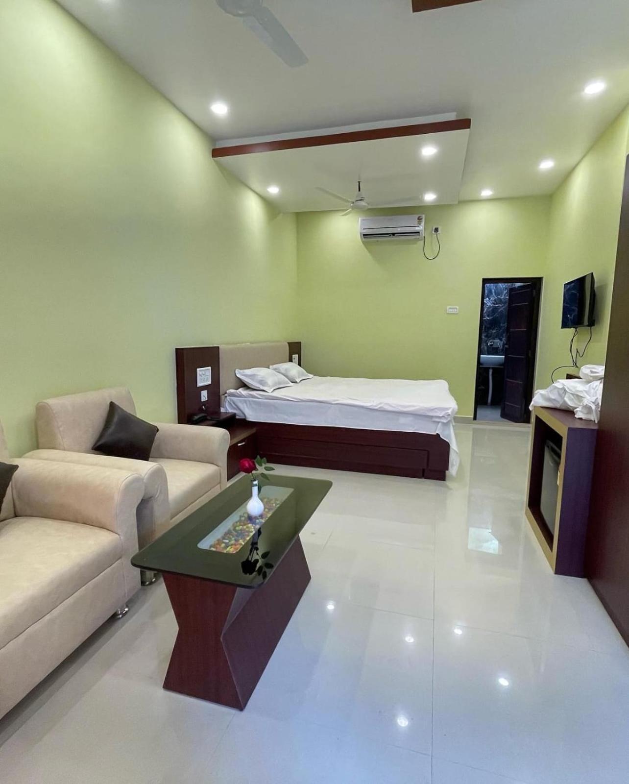 Golden View Resort And Restaurant Tajpur Exteriér fotografie